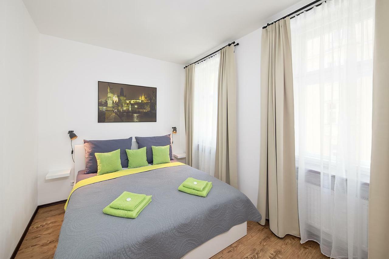 Apartment Near City Centre With Parking Place Praga Exterior foto